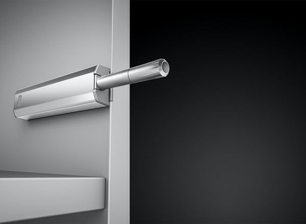 Titus   Push Latch 2   materials out inside   new model   silver on white   neutral   from left   RGB PREVIEW 01