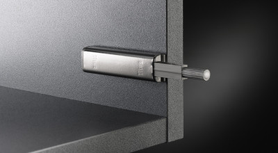 TitusPlus Push latch with Magnet linear 07 2020