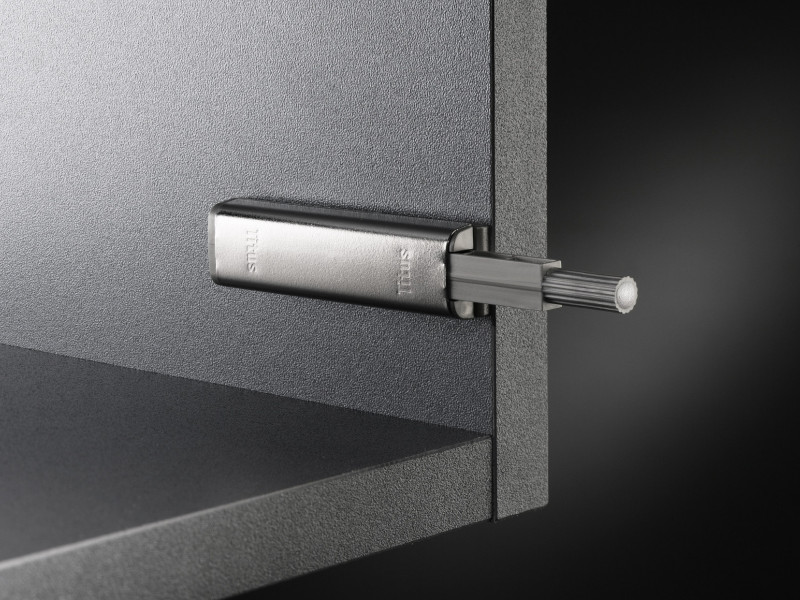TitusPlus Push latch with Magnet linear 07 2020