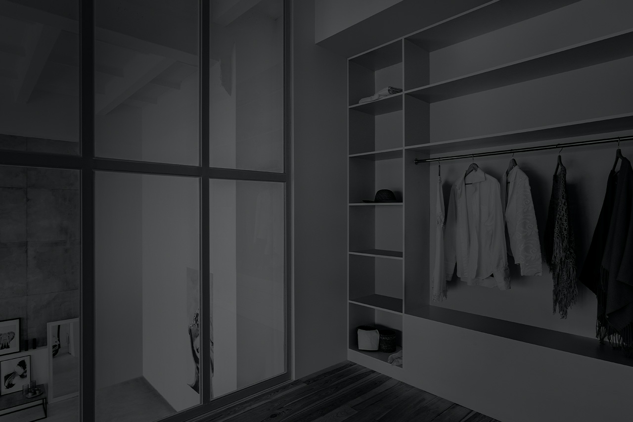 Titus NEW CI   ambient   System 6   walk in closet 1   white lines A